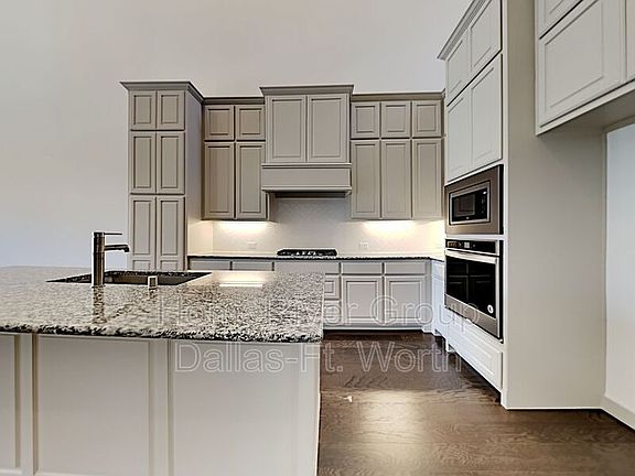 4th image of 109 Claire Dr