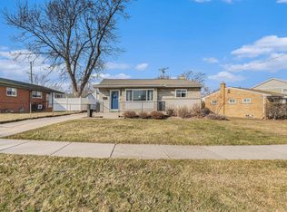 1143 N Stephen Ave, Clawson, MI 48017
