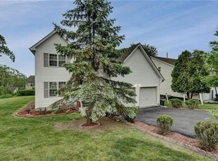 41 Dogwood Dr, Middletown, NY 10940