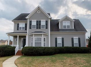 2010 Trefoil Ln, Fuquay Varina, NC 27526