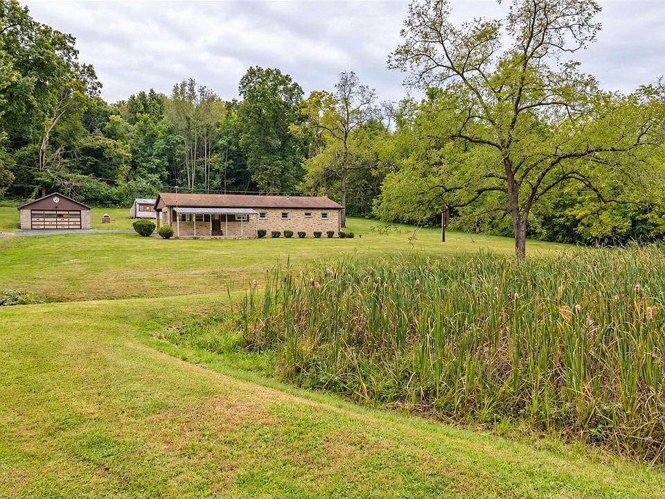 1st image of 398 Moccasin Hollow Rd