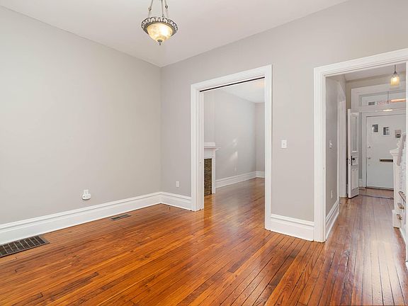 3rd image of 1610 Penn St