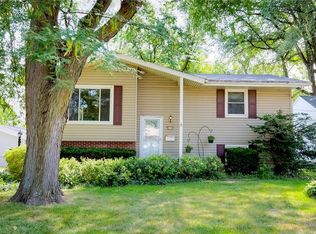 4035 70th St, Urbandale, IA 50322