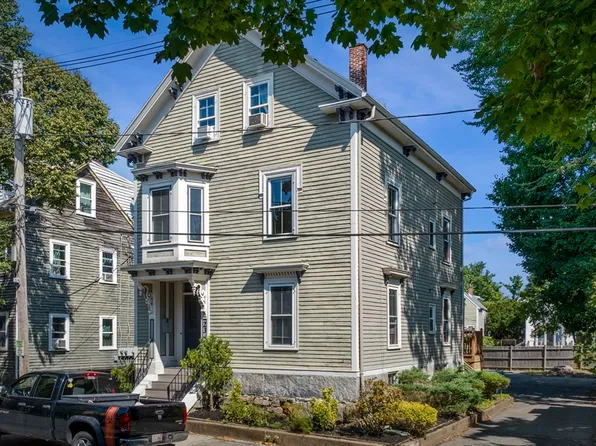 23 Arbella St, Salem, MA 01970