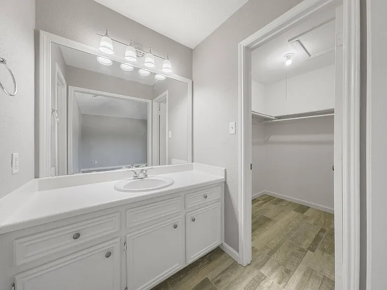 13607 Ravensway Dr #A — Photo 14
