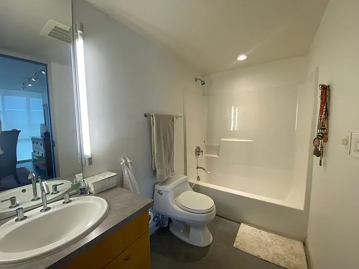 221 E College St #709 — Photo 5