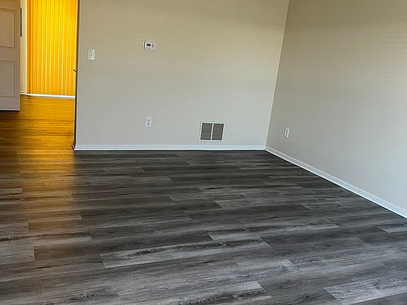 Living room to Kitchen