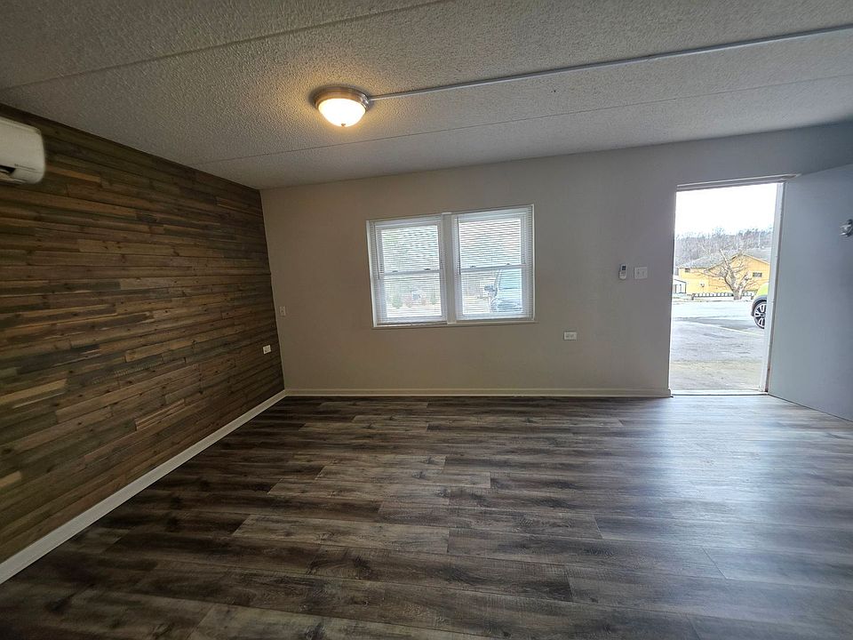 1st image of 100 Brookside Dr APT 4A