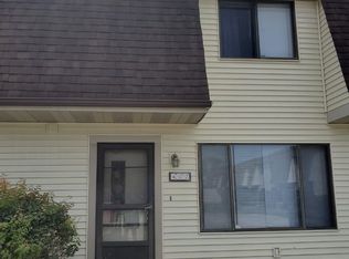417 E 60th Dr, Merrillville, IN