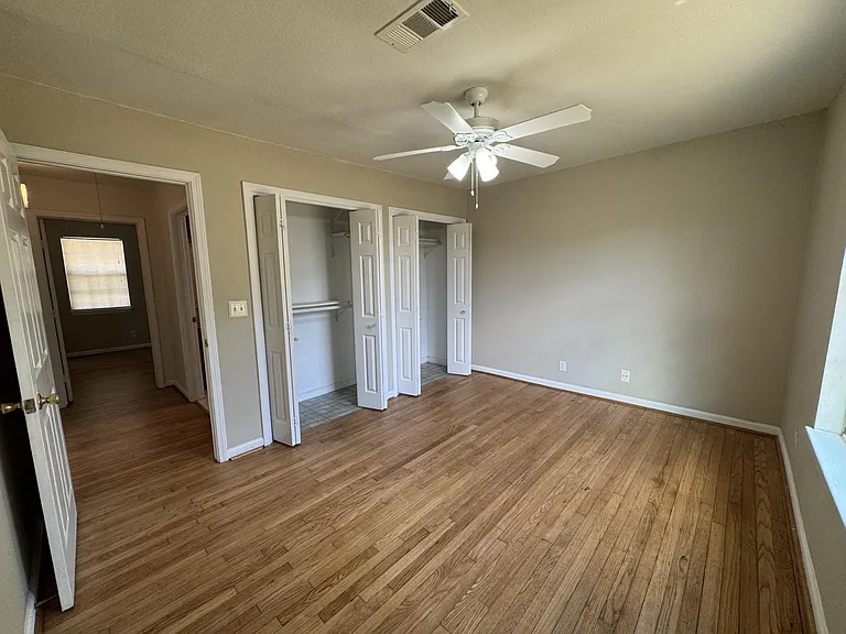 216 Gale St — Photo 12