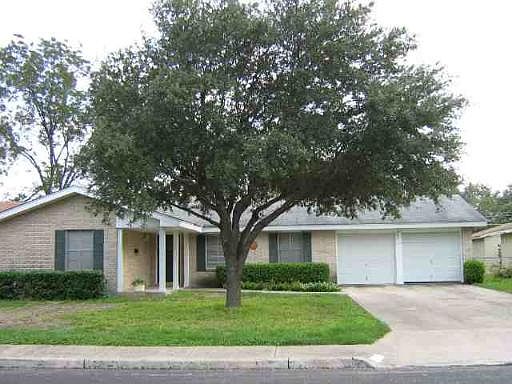 1st image of 406 GREEN MEADOW DR