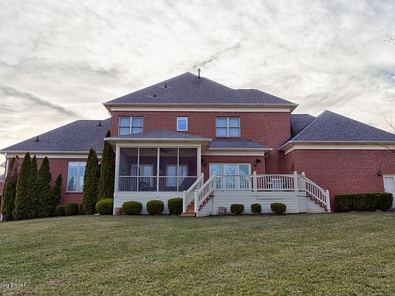3rd image of 15224 Chestnut Ridge Cir