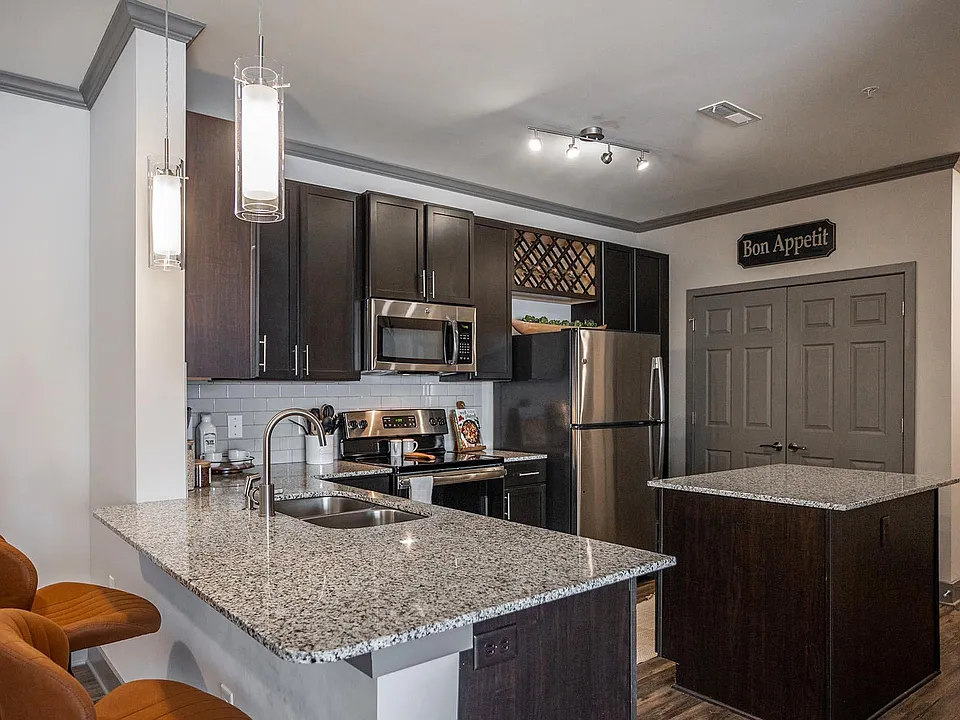 Vintage at Emory Road Apartments