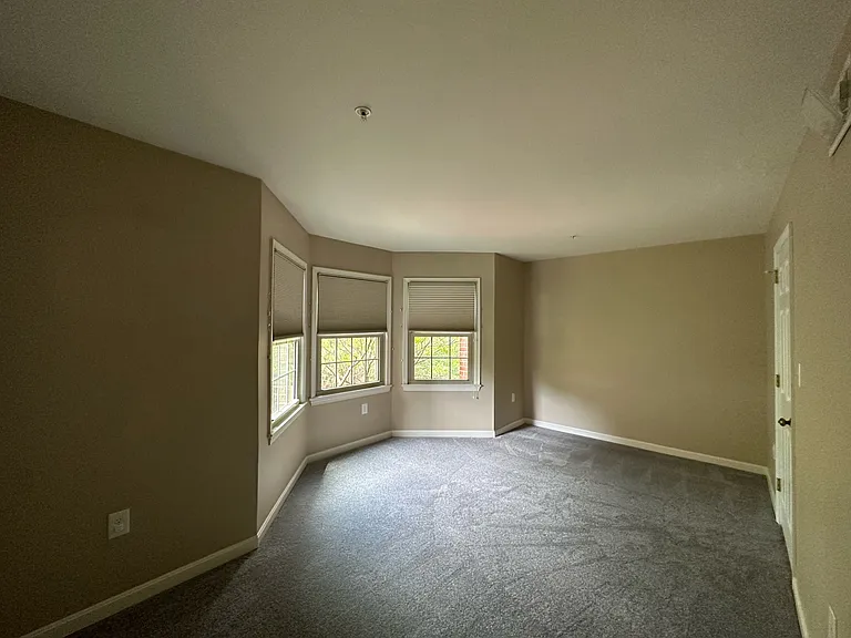 4303 N Carlin Springs Rd — Photo 23