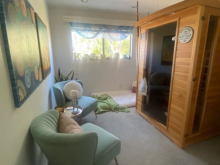 345 University Dr #D4 — Photo 5