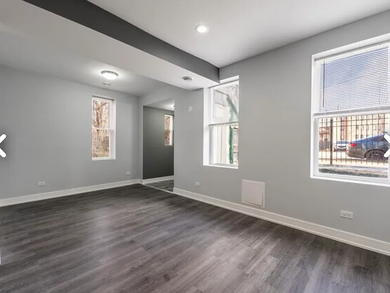 1028 S Oakley Blvd — Photo 3