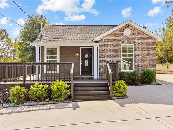 809 W Crawford St, Dalton, GA 30720