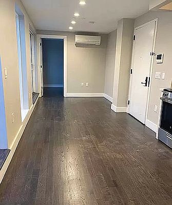 4th image of 1994 Bergen St #3DD