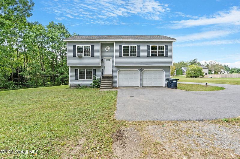 2nd image of 61 Locust Ridge Drive