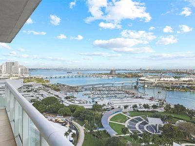 50 Biscayne Blvd APT 3102, Miami, FL, 33132