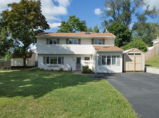 2 Tanager Rd, Brewster, NY 10509