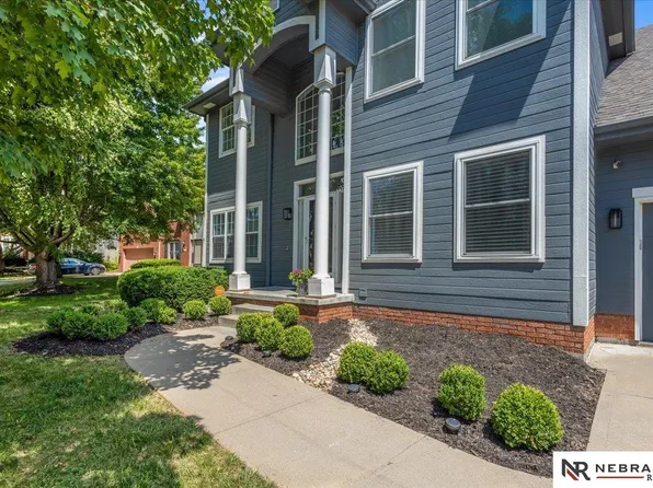 5923 S 175th Cir, Omaha, NE 68135