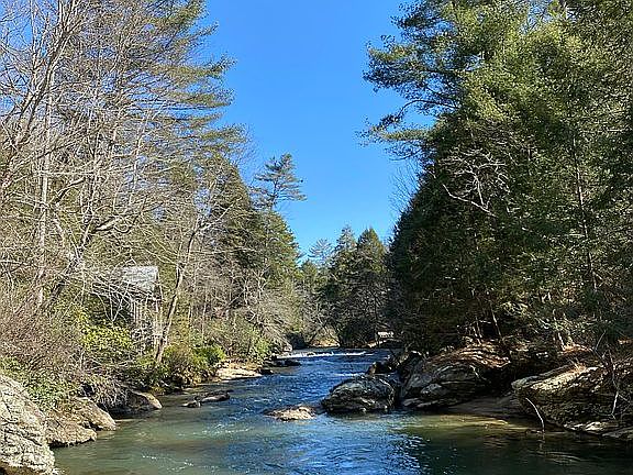 4th image of 236 Whitewater Run