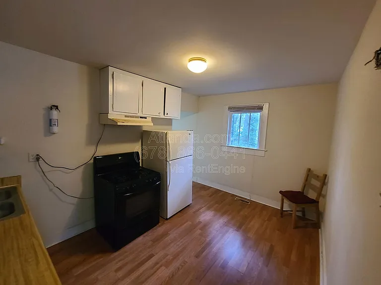 1066 McMillan St NW — Photo 7