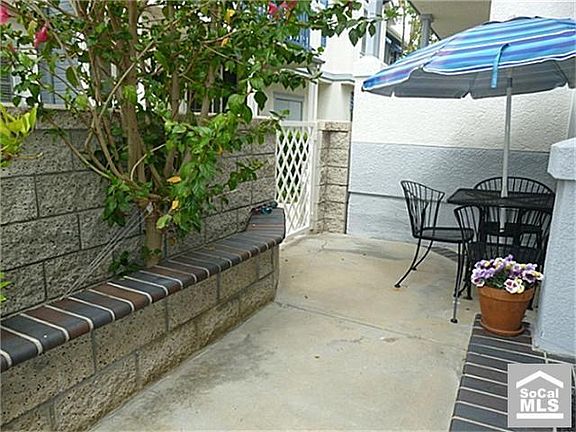 2nd image of 91 Coronado Cay Ln