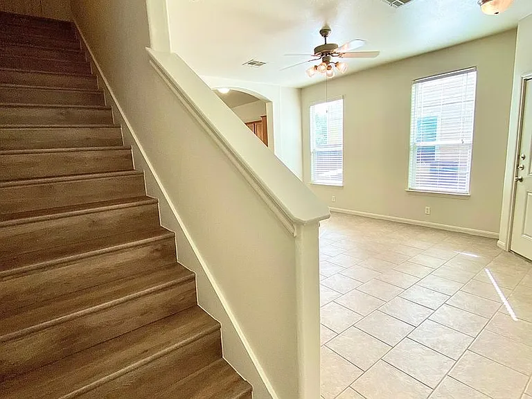 2406 Allred Dr #A — Photo 2