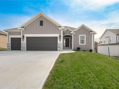 1059 Fir Ln, Liberty, MO, 64068