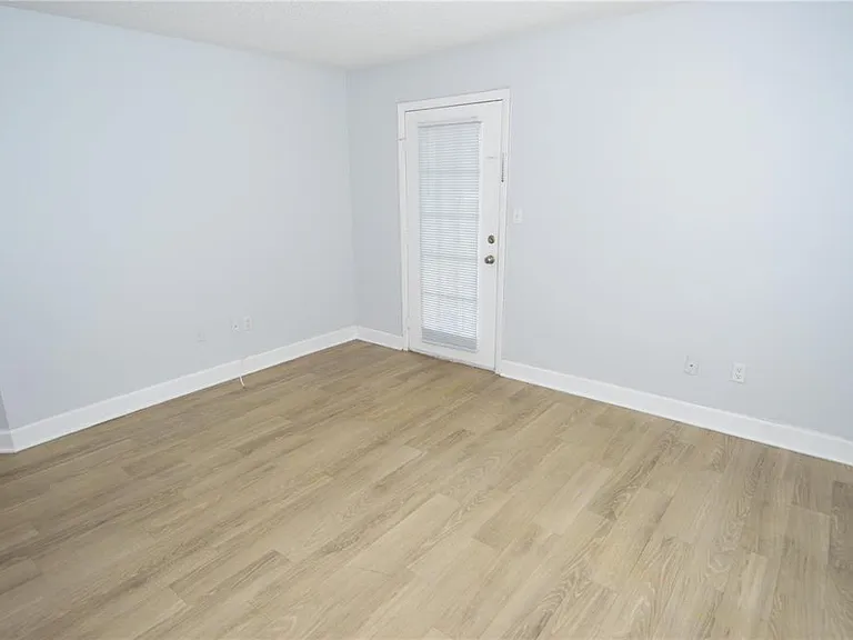 8758 Mallard Reserve Dr #101 — Photo 18