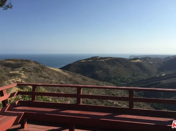 3058 Sequit Dr, Malibu, CA 90265