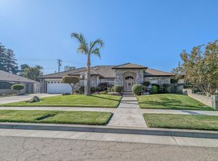 235 E Washington Ave, Tulare, CA