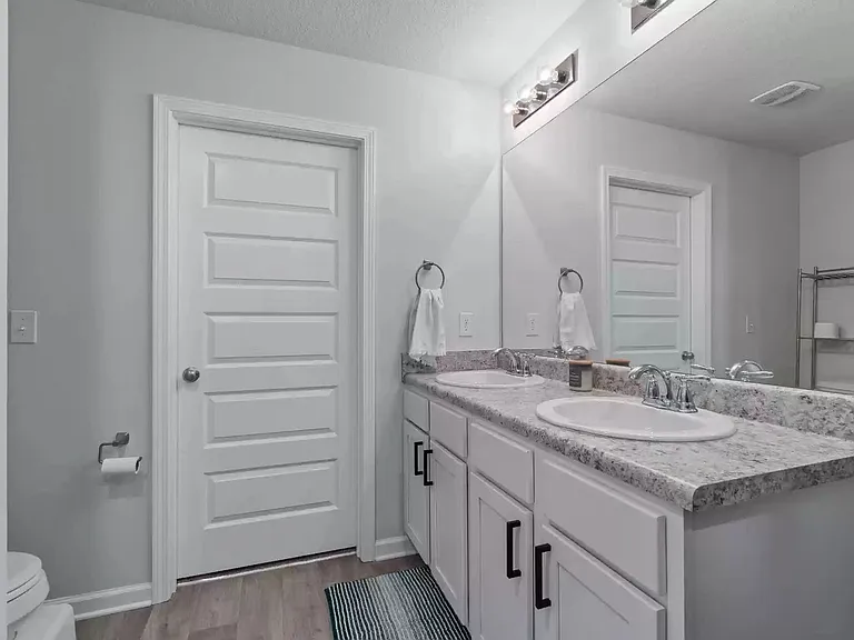 82 American Ct — Photo 17