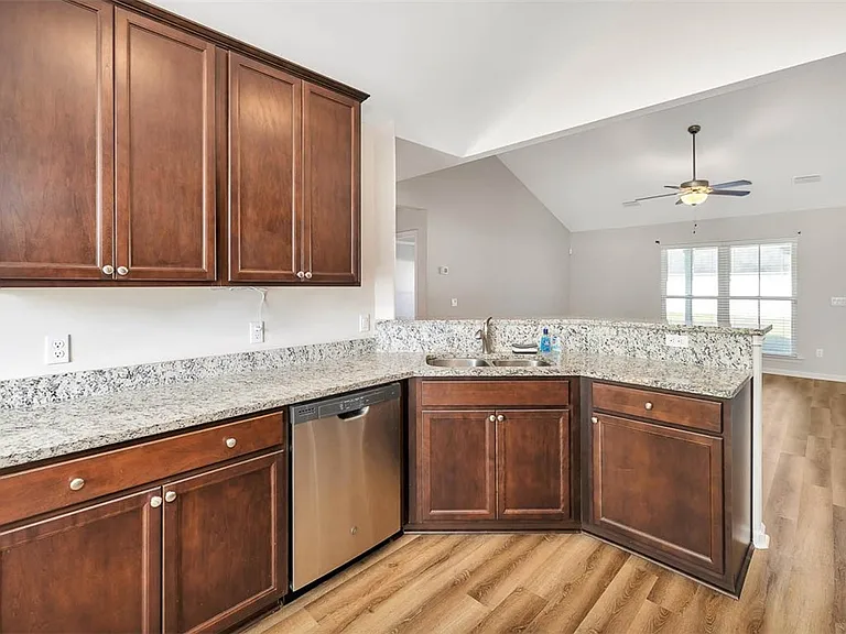 124 Heatherly Way — Photo 14