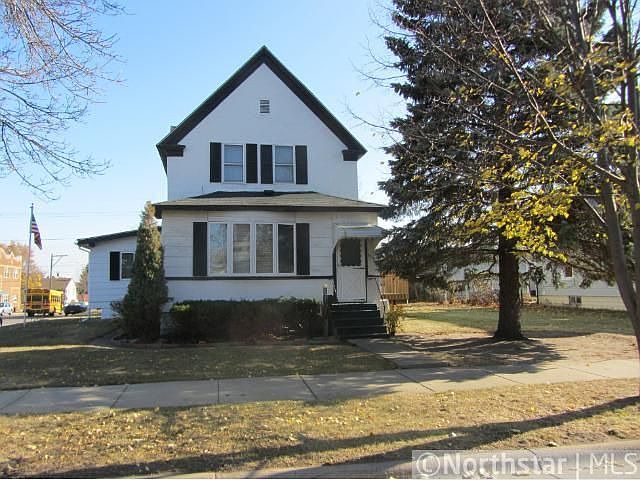 1st image of 601 3rd Ave S