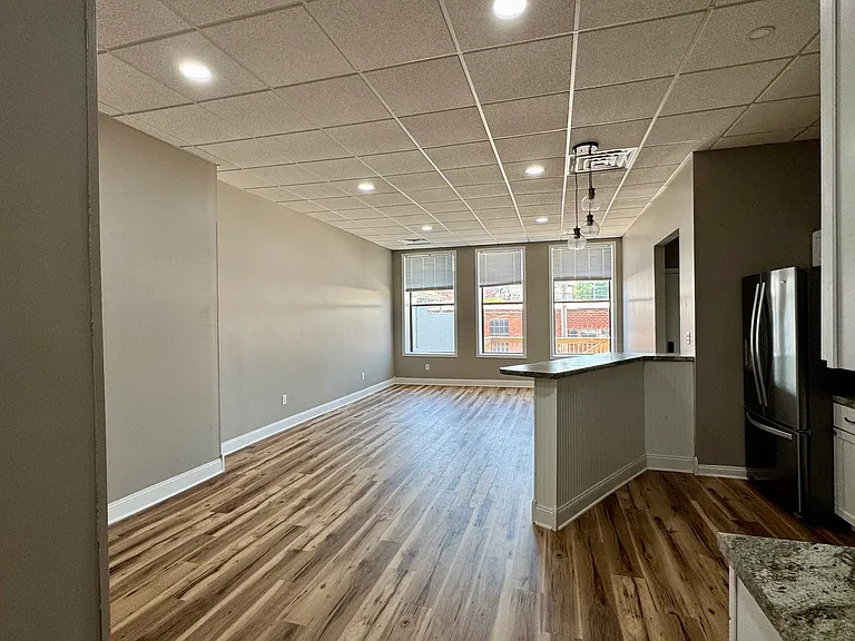 215 N Main St #B — Photo 7