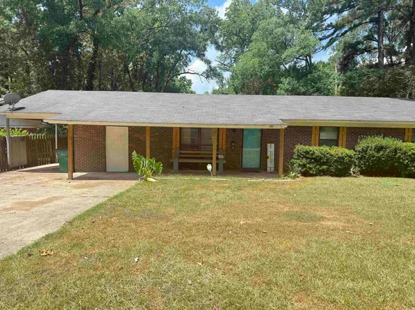 306 Dixie Dr, El Dorado, AR 71730