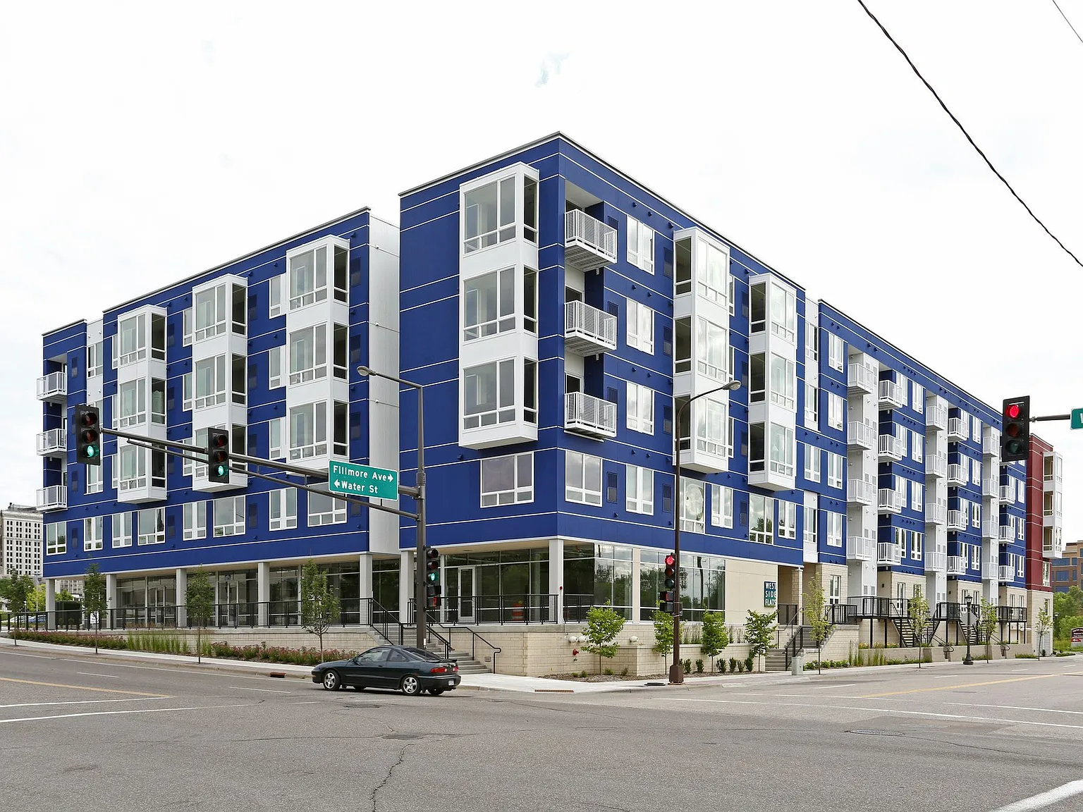 West Side Flats — Photo 1