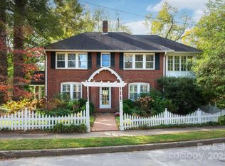 5 Celia Pl, Asheville, NC 28801