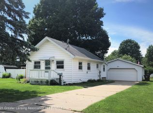 976 Riverside Dr, Portland, MI 48875