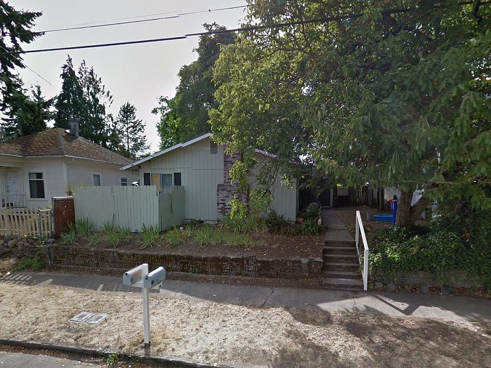 1st image of 3328 L St Unit 1
