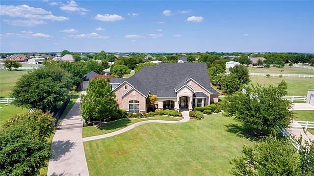 1st image of 1836 Willow Springs Ct