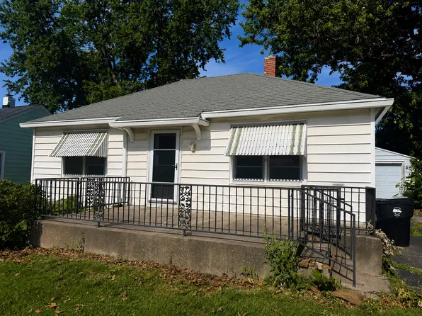 1135 SW Jane St, Topeka, KS 66604