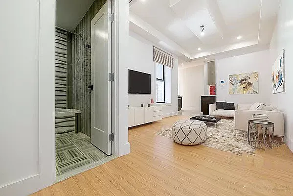 Rented by Duradox Management LLC | media 8