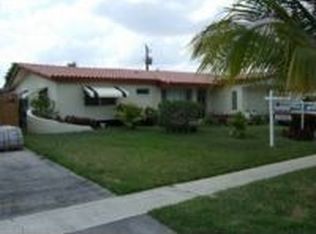 3611 NW 33rd Ave, Lauderdale Lakes, FL 33309