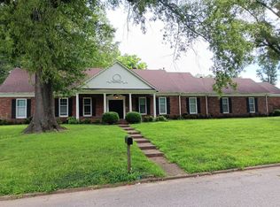 3833 Lakehurst Dr, Memphis, TN 38128