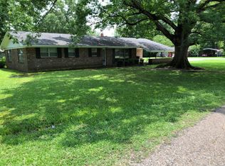102 Gail Cir, Nettleton, MS 38858