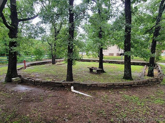 2nd image of 300 Cedar Tree Dr